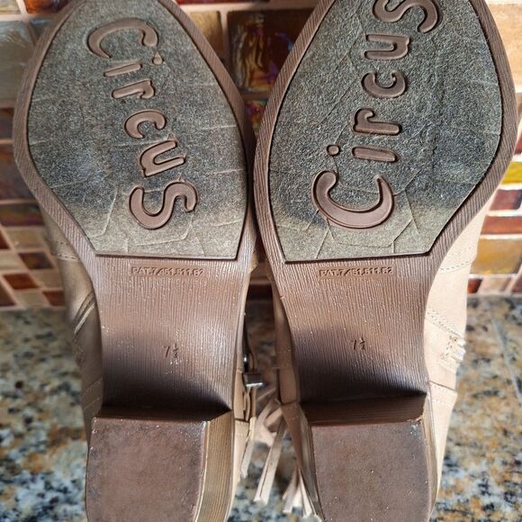 Festival Fringe Ankle Booties Leah beige zip 7.5M CIRCUS by SAM EDELMAN Boots - Picture 10 of 15